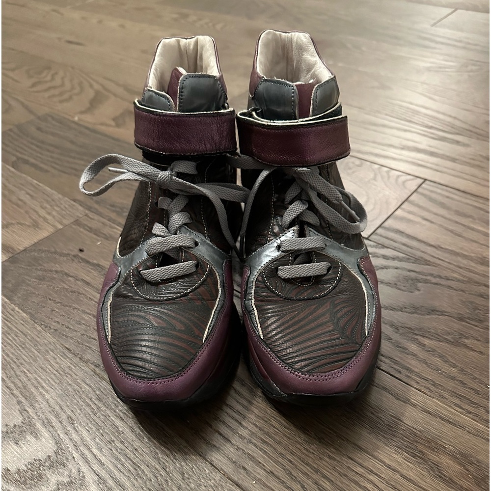 Area Forte Womens size 9 high top all leather boots